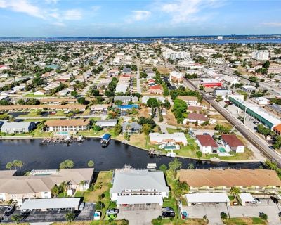 2 Bedroom 2BA 1262 ft Condo For Sale in Cape Coral, FL