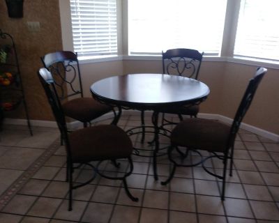 Kitchen Table and 4 Chairs