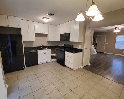 2 Bedroom 1BA 900 ft Apartment For Rent in West Columbia, SC