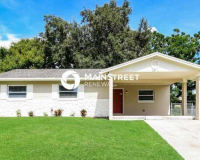 3 Bedroom 1.5BA 1388 ft Pet-Friendly Apartment For Rent in Pine Hills, FL