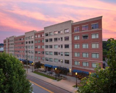 State On Campus - 2 Bed/2 Bath Apartment