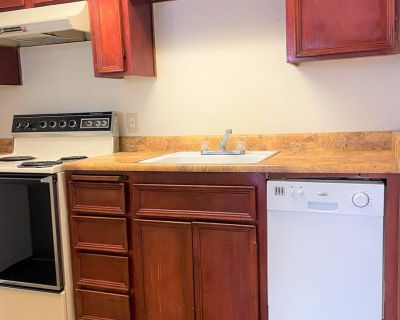 1 Bedroom 1BA 430 ft House For Rent in Modesto, CA