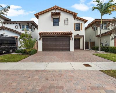4 Bedroom 3BA 2650 ft House For Rent in Doral, FL