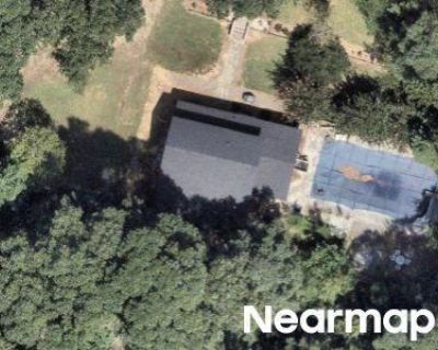 3 Bed 3 Bath Preforeclosure Property in Sanford, NC 27332 - Bridle Path