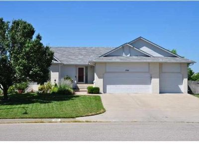 N Parkwood Ln, Wichita, Home For Rent