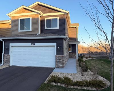 3 Bedroom 2BA 1718 ft Pet-Friendly Townhouse For Sale in Ramsey, MN