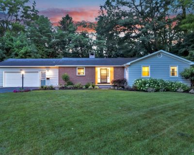 5 Bedroom 3BA 3234 ft Single Family House For Sale in Orchard Park, NY