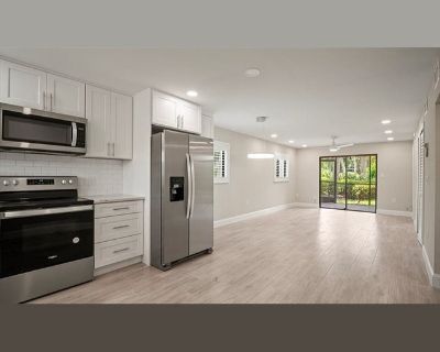 Everyone welcome. Apartment. 2 bedrooms total. 2 bedrooms available (Double Room). 2 bathrooms. 0 months minimum stay. Available now. Concierge . Elevator . Furnished . Garden . Gym . Parking . Private bath . Terrace/ Balcony . TV . Wifi .. Welcome to your dream home in the heart of Fort Myers, FL. This fully renovated property boasts two spacious bedrooms and two modern bathrooms. The new kitc...