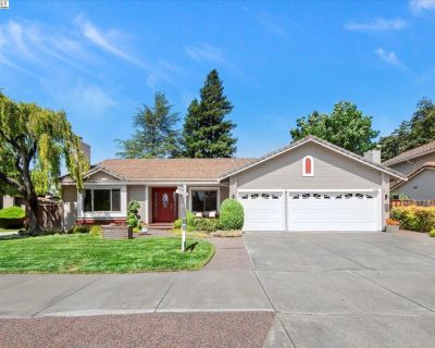 3 Bedroom 2BA 2872 ft Single Family Home For Sale in PLEASANTON, CA