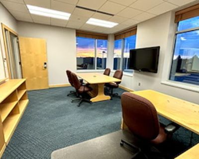 Private Meeting Room for 5 at Edgewater Property LLC