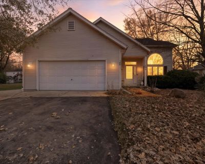 3 Bedroom 2BA 2019 ft Single Family House For Sale in Poplar Grove, IL