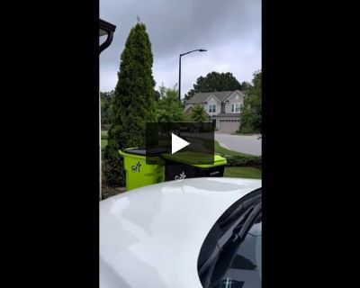 Total rooms: 3. Deposit (Room 1): $825.00 * Deposit (Room 2): $825.00 * Utilities included?: Yes * Fees apply?: No. References required. Non-smoking. Furnishings: Furnished * Parking: Yes * Garage: Yes * Yard/patio: No * Balcony/roof terrace: No * Disabled access: No * Living room: shared * Broadband included: Yes. Availability Available Now Minimum term 6 months Maximum term 36 months Short re...