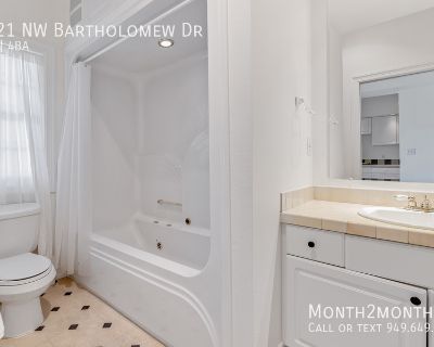 4 Bedroom 3BA 3507 ft Furnished Single-family home For Rent in Portland, CA