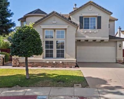 4 Bedroom 3BA 2875 ft Single Family Home For Sale in MODESTO, CA