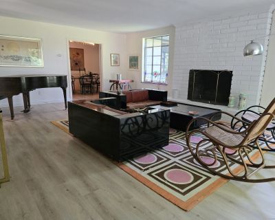 5 Bedroom 3BA 3566 ft Apartment For Rent in Westport, CT