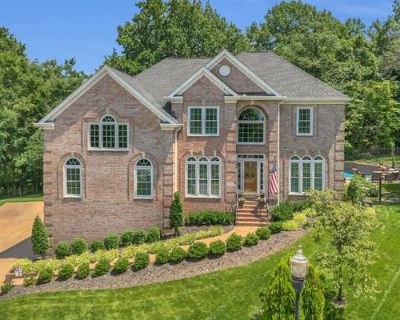 5 Bedroom 5BA 4490 ft Single Family Home For Sale in BRENTWOOD, TN