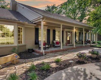 5 Bedroom 5BA 5500 ft Single Family Home For Sale in WICHITA, KS