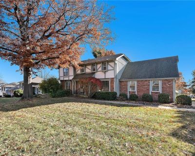 4 Bedroom 2BA 2295 ft Single Family House For Sale in Overland Park, KS