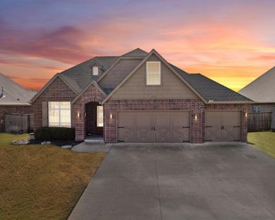 W Knoxville St, Broken Arrow, Home For Sale
