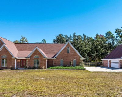 3 Bedroom 2BA 2440 ft Single Family House For Sale in Pinetta, FL