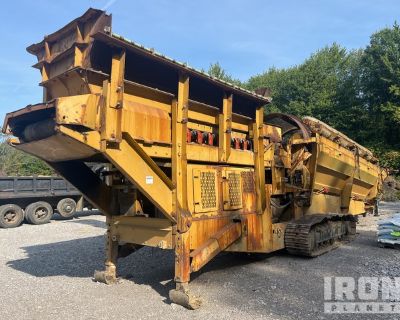 The Screen Machine 621T Tracked Trommel Screen