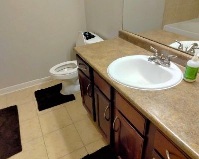 2BR 2BA IN QUIET AREA  IN THE WOODLANDS