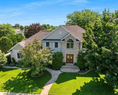 5 Bedroom 4BA 5271 ft Single Family Home For Sale in NEENAH, WI