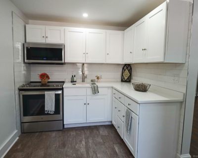 2 Bedroom 1BA 750 ft House For Rent in New London, CT