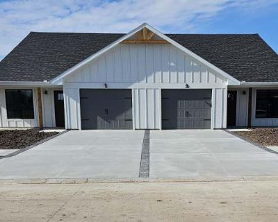 3 Bedroom 2BA 1200 ft Apartment For Rent in McPherson County, KS