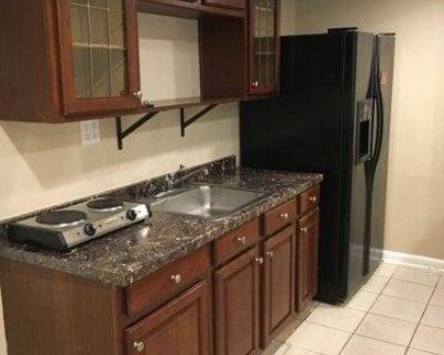 1 Bedroom 1BA House For Rent in Woodbridge, VA