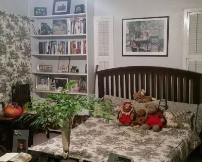 Close to everything in Tigard OR, Quiet & Private, Lots of space