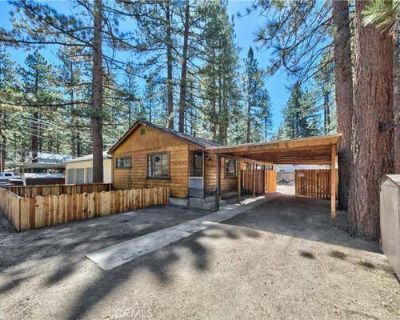 2 Bedroom 2BA 976 ft Duplex For Sale in SOUTH LAKE TAHOE, CA