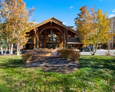 3 Bedroom 4BA 1886 ft Furnished Condominium For Sale in PARK CITY, UT