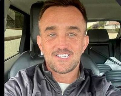 Mark - Needs an Apartment on iROOMit or a Room