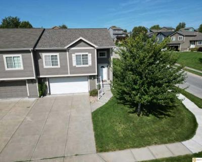 3 Bedroom 2BA 1550 ft Townhouse For Sale in OMAHA, NE