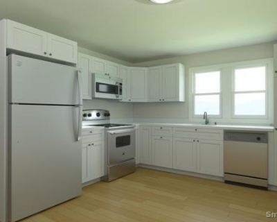 4 Bedroom 1BA 1400 ft Furnished House For Rent in West Haven, CT