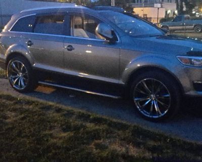 Lexani tires 305/35/r22
Ace Alloy rims Dark Chrome
22" x 10.5