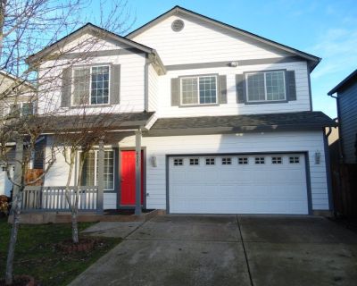 Comfortable, 4 bed, 2.5 bath, 2212 sq home $430,000