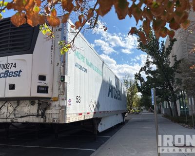 2013 Utility VS2RA 53 ft x 102 in Sliding T/A Refrigerated Trailer
