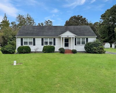 3 Bedroom 2BA 1750 ft Apartment For Rent in Cape Charles, VA