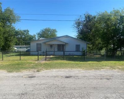 3 Bedroom 2BA 1840 ft Single Family Home For Sale in GOLDTHWAITE, TX