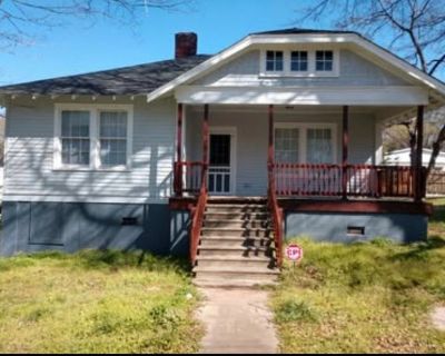 Security deposit: $1,100.00 * Fees apply?: No. References are not required. Non-smoking. Furnishings: Furnished * Disabled access: * Living room: shared. $1,100 monthly (whole property). Just near the fuse district and dowtown, good sized partially fenced back yard. This roperty was just remodeled with new flooring. The qualifications to rent are: No Collections accounts, no late payments in th...