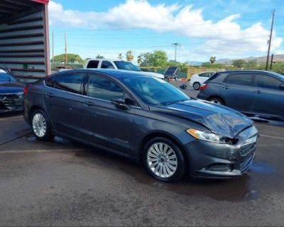 Salvage Black 2016 Ford Fusion Hybrid Se