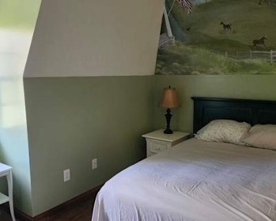 Available on: november 15. Furnished. Pet friendly. Parking available * Internet included * Cat friendly * Dog friendly Rhonda will require background checks for this room Learn more. Rent $800 per month Bills Not included Security deposit $500 Property type House Room furnishing Furnished Available on November 15 Stay length Minimum 1 months