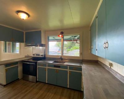 3 Bedroom 1.5BA 1032 ft Pet-Friendly Apartment For Rent in Hawaii County, HI