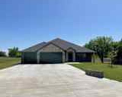 4 Bedroom 3BA 2770 ft² House For Rent in Lawton, OK 1328 Poko Mountain Ln