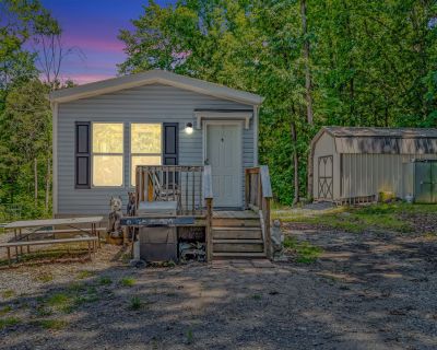 3 Bedroom 2BA 1117 ft Single Family House For Sale in Cumberland Furnace, TN