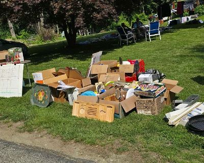 FREE yard sale leftovers at curb . Sat & Sun June 21 - 22