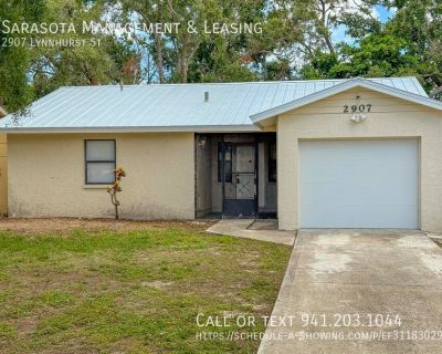2 Bedroom 2BA 951 ft Pet-Friendly Single-family home For Rent in Sarasota, FL