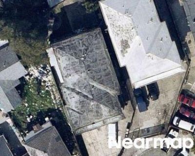 Preforeclosure Property in Oakland, CA 94603 - 92nd Ave